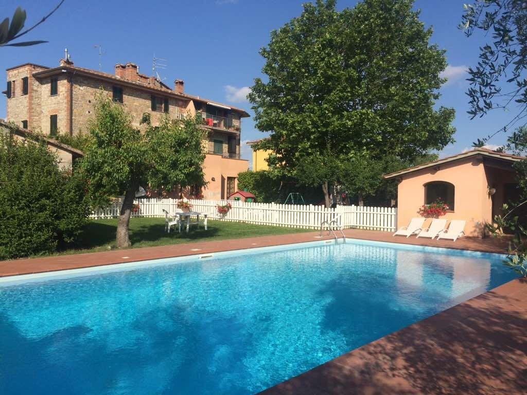 Residenza Il Palazzo Apartment กัสติลโยเน เดล ลาโก ภายนอก รูปภาพ